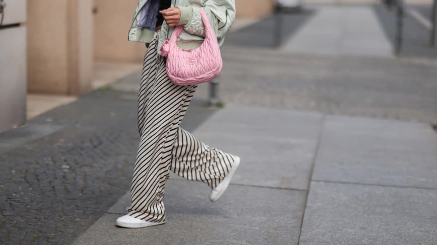 Der Sneaker von Tamaris macht lange Beine – und Lust auf den Frühling 2026 Der Sneaker von Tamaris macht lange Beine – und Lust auf den Frühling 2026