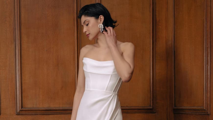 Model in Brautkleid mit Kurzhaarfrisur Model in Brautkleid mit Kurzhaarfrisur