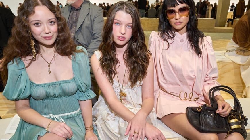 Mit dem Puder-Kleid von H&M liegst du 2025 im Trend Chloé Gäste