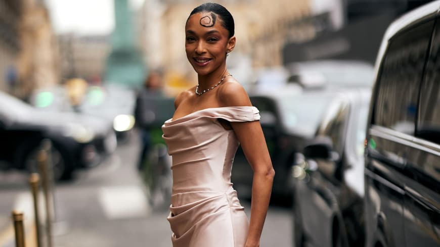 Rosafarbenes Satinkleid Rosafarbenes Satinkleid