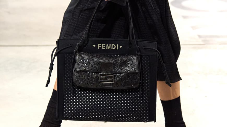 Fendi von Maria Grazia Chiuri: 5 brandneue Varianten der Baguette, die wir sofort haben wollen Fendi von Maria Grazia Chiuri: 5 brandneue Varianten der Baguette, die wir sofort haben wollen