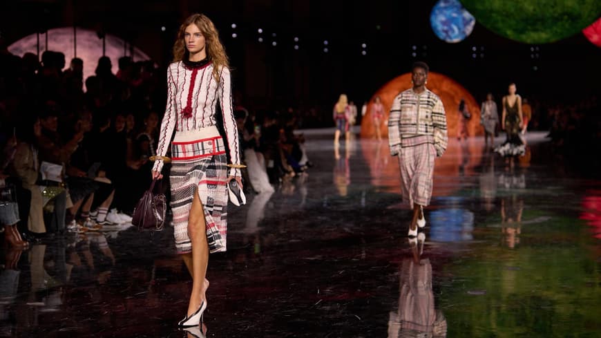 Wer in der Modewelt den Ton angibt, trägt 2026 Low Waist-Röcke Wer in der Modewelt den Ton angibt, trägt 2026 Low Waist-Röcke