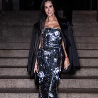 Festliche Kleidung für Damen ab 60: Die schönsten Looks Festliche Kleidung für Damen ab 60: Die schönsten Looks