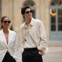 Quiet Luxury: Alles über den zeitlosen Mode-Trend Quiet Luxury: Alles über den zeitlosen Mode-Trend