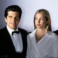 Carolyn Bessette-Kennedy: Mit diesem Sézane-Schuh gelingt ihr 90s Minimalismus Carolyn Bessette-Kennedy: Mit diesem Sézane-Schuh gelingt ihr 90s Minimalismus