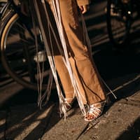 Sommer aus dem Schuhkartons: In keiner Farbe sind Sandalen 2026 so stilvoll wie in dieser Sommer aus dem Schuhkartons: In keiner Farbe sind Sandalen 2026 so stilvoll wie in dieser