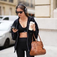 Pilates 2026: 3 Quiet Luxury Sportsets im Trend Pilates 2026: 3 Quiet Luxury Sportsets im Trend
