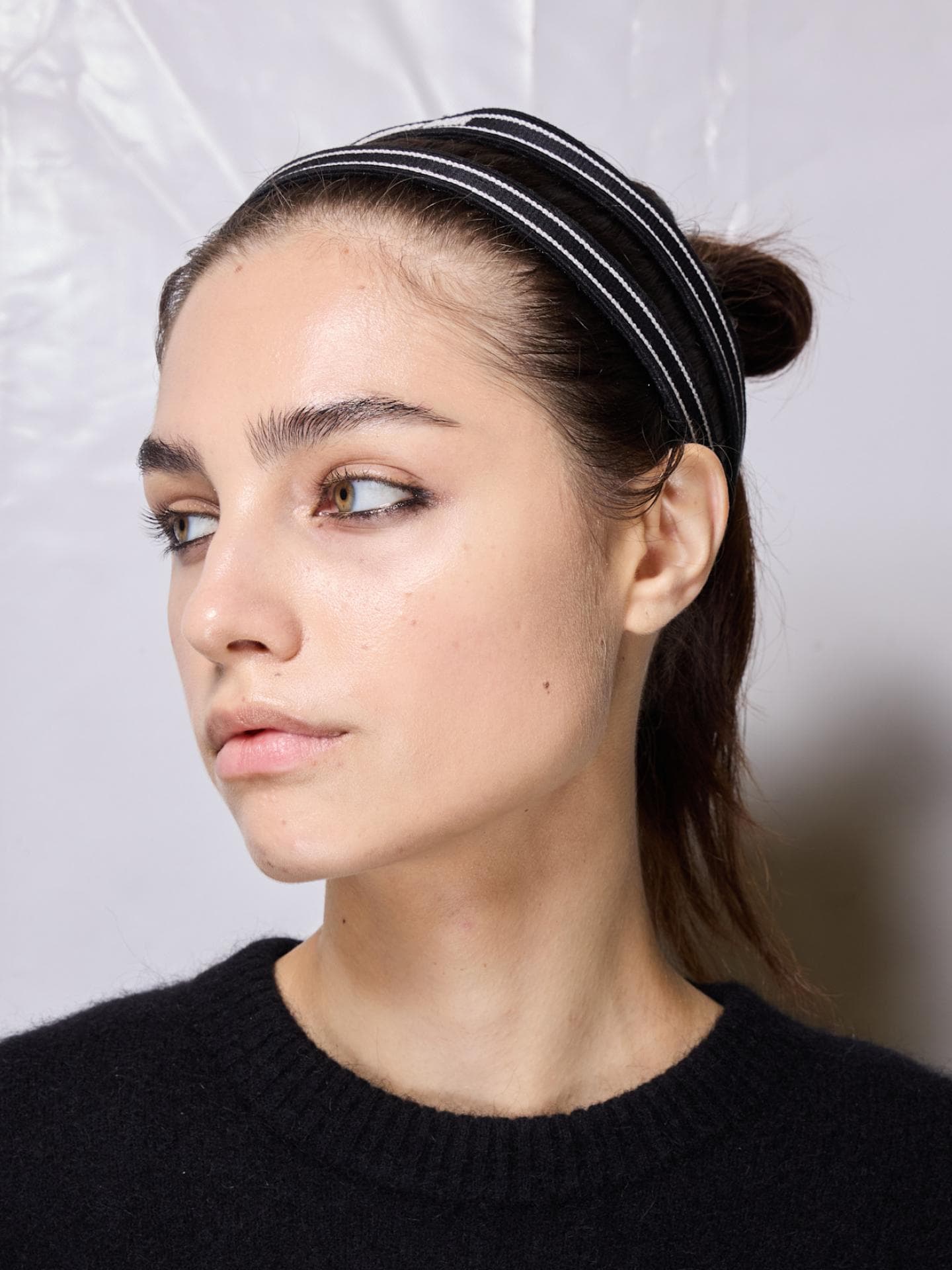 Paris Fashion Week Sleek Hair Model bei Dior