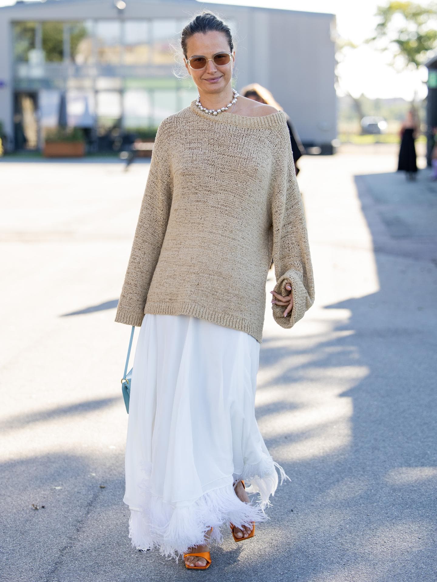 Strickpullover Trends 2024 Strickpullover mit Kleid