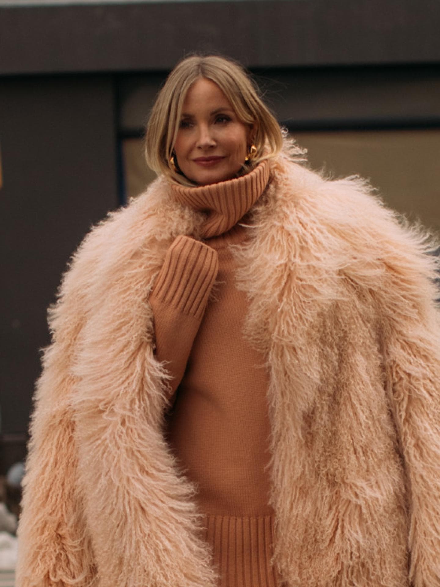 Olsen Tuck Frau mit Olsen Tuck