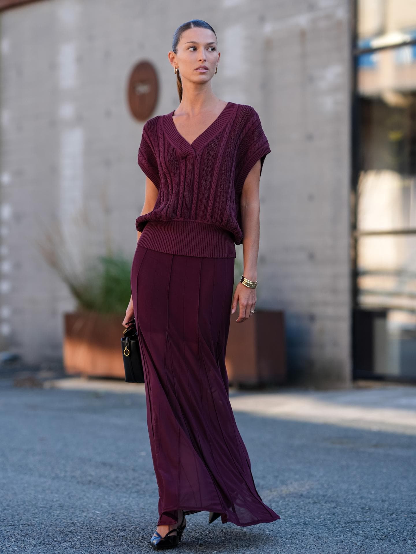 Pullunder kombinieren: Styling-Tipps und angesagte Modelle Pullunder mit Strickrock
