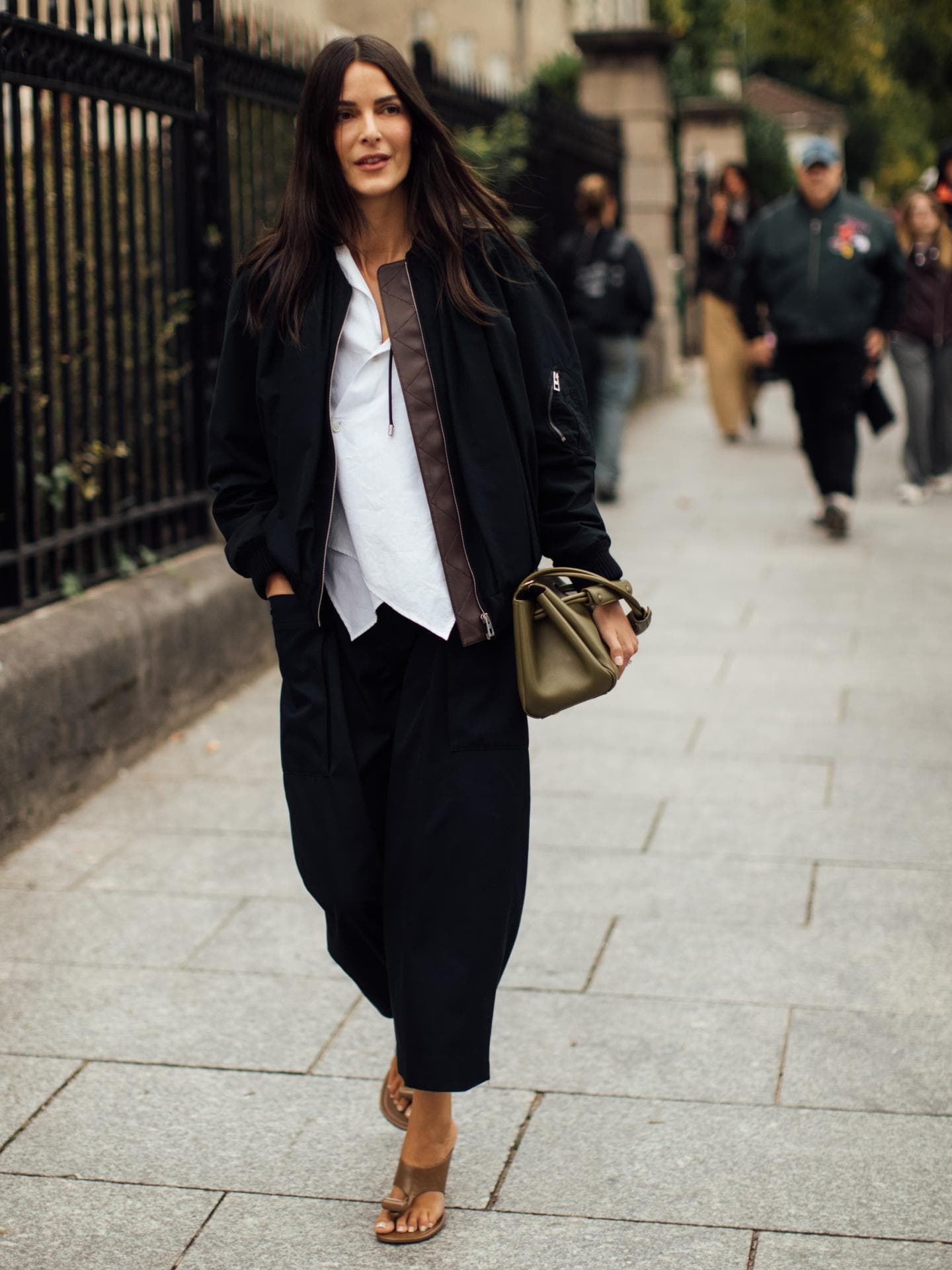 Kostenloser Mode-Tipp! "White Space" lässt deinen Look sofort teuer aussehen Kostenloser Mode-Tipp! "White Space" lässt deinen Look sofort teuer aussehen