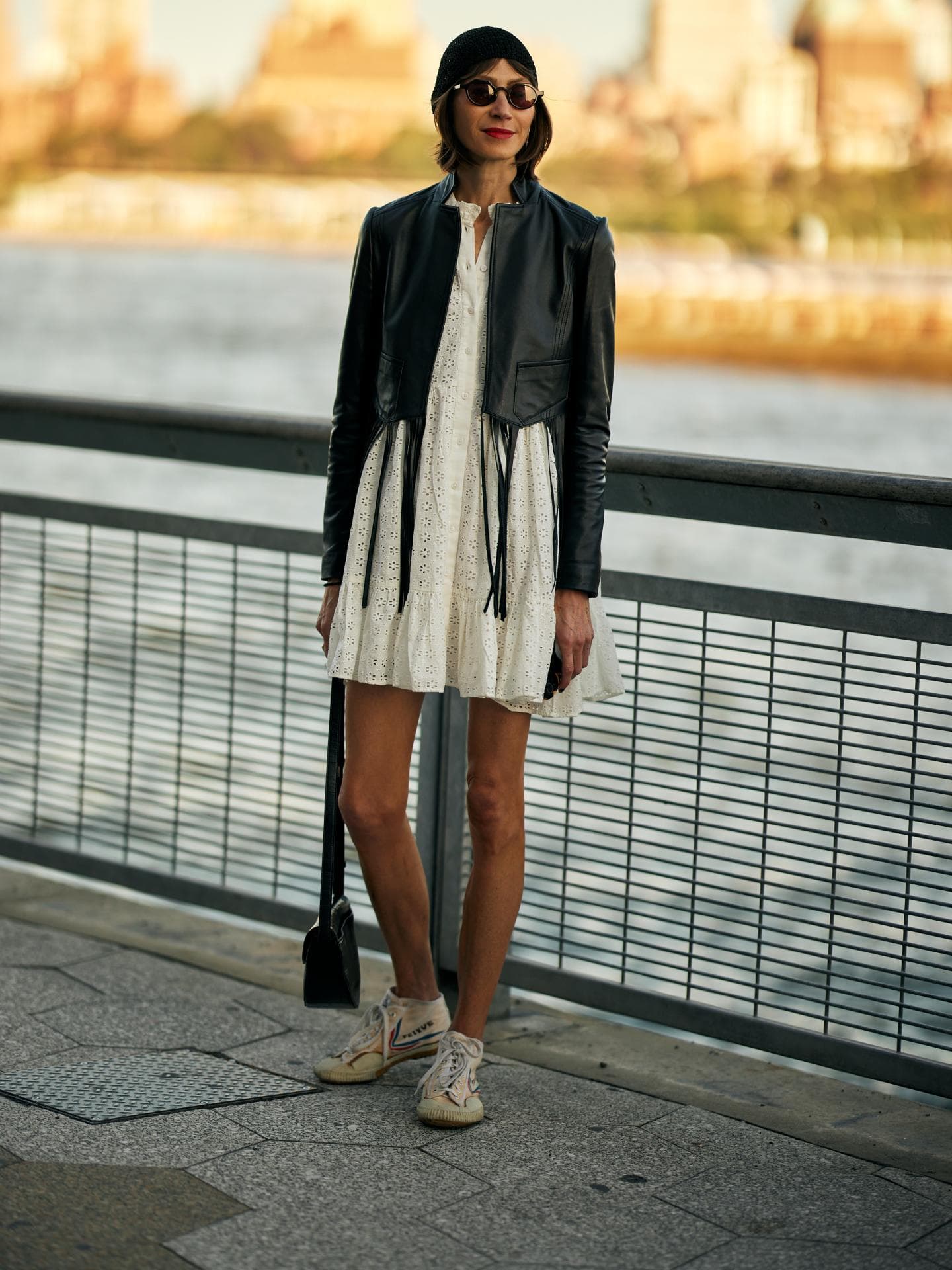 Schuh-Trends 2026: Dieser Sneaker von Tamaris lässt uns wie auf Wolken laufen vSchuh-Trends 2026: Dieser Sneaker von Tamaris lässt uns wie auf Wolken laufen