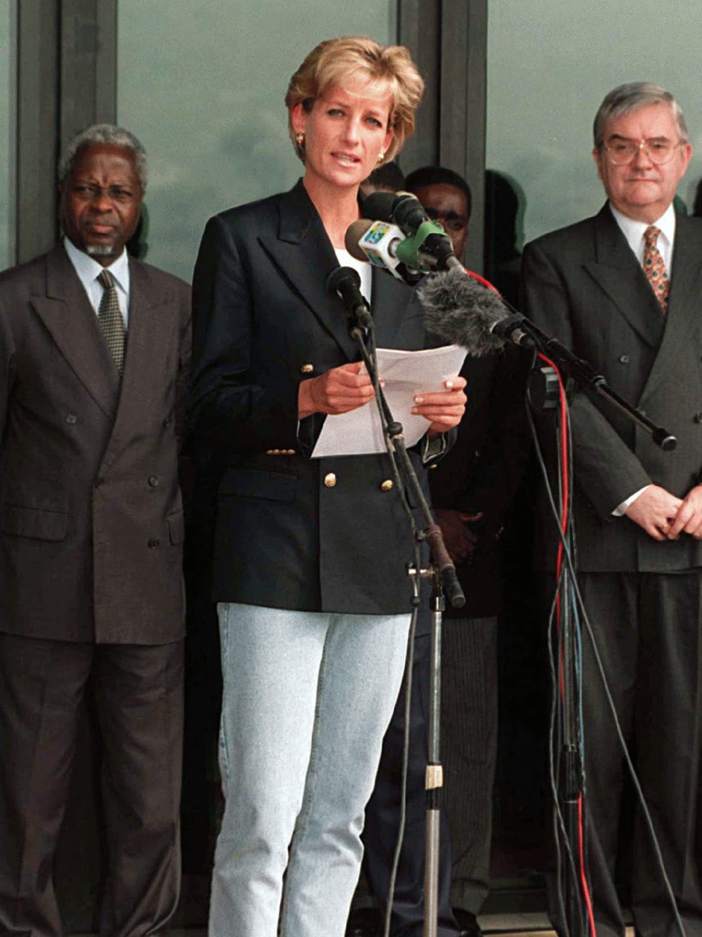 Die schönsten Looks von Prinzessin Lady Di in einem casual Look