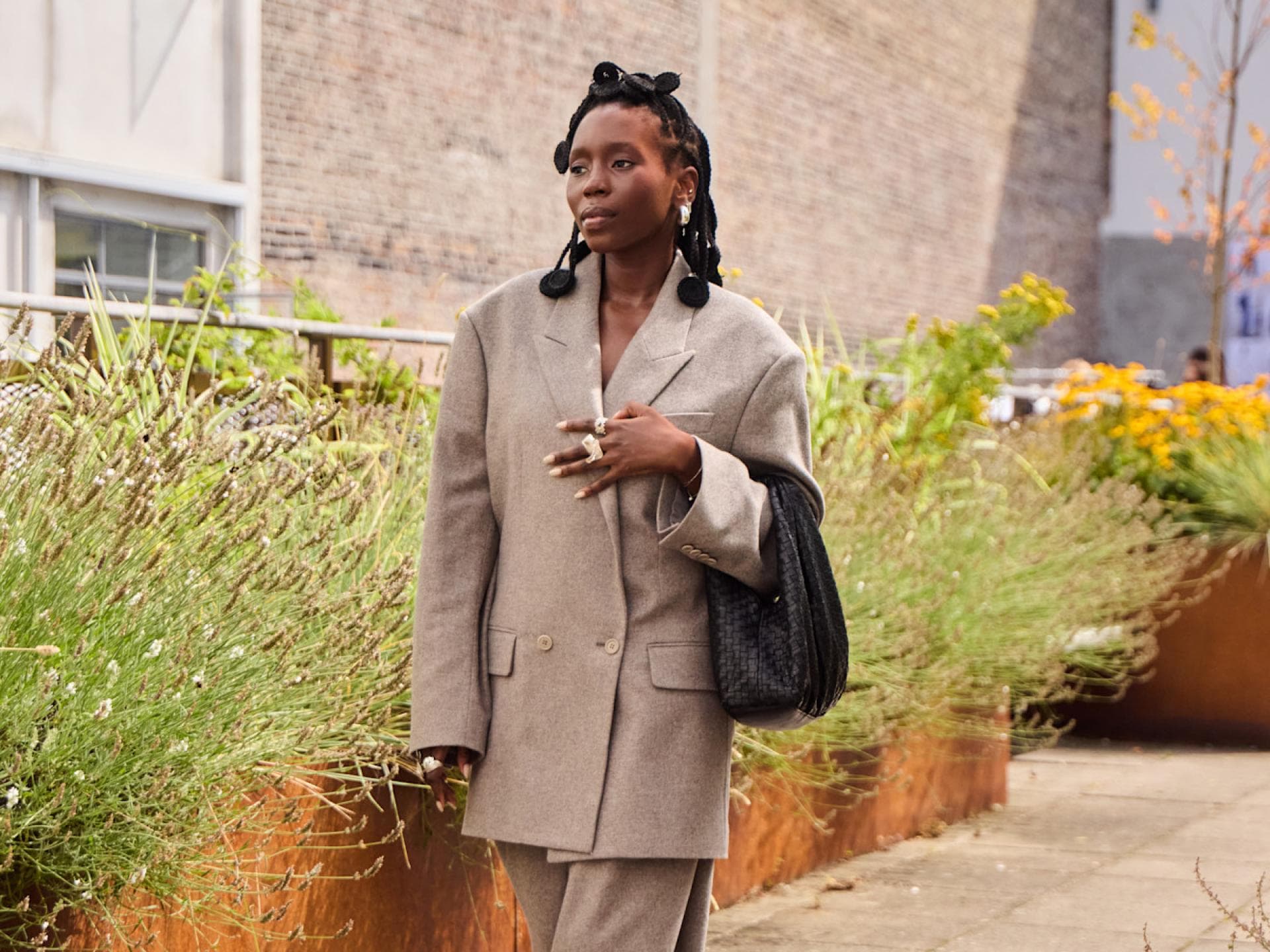 Wenn wir 2025 nur eine Bag tragen könnten, dann die Slouchy Tasche Wenn wir 2025 nur eine Bag tragen könnten, dann die Slouchy Tasche