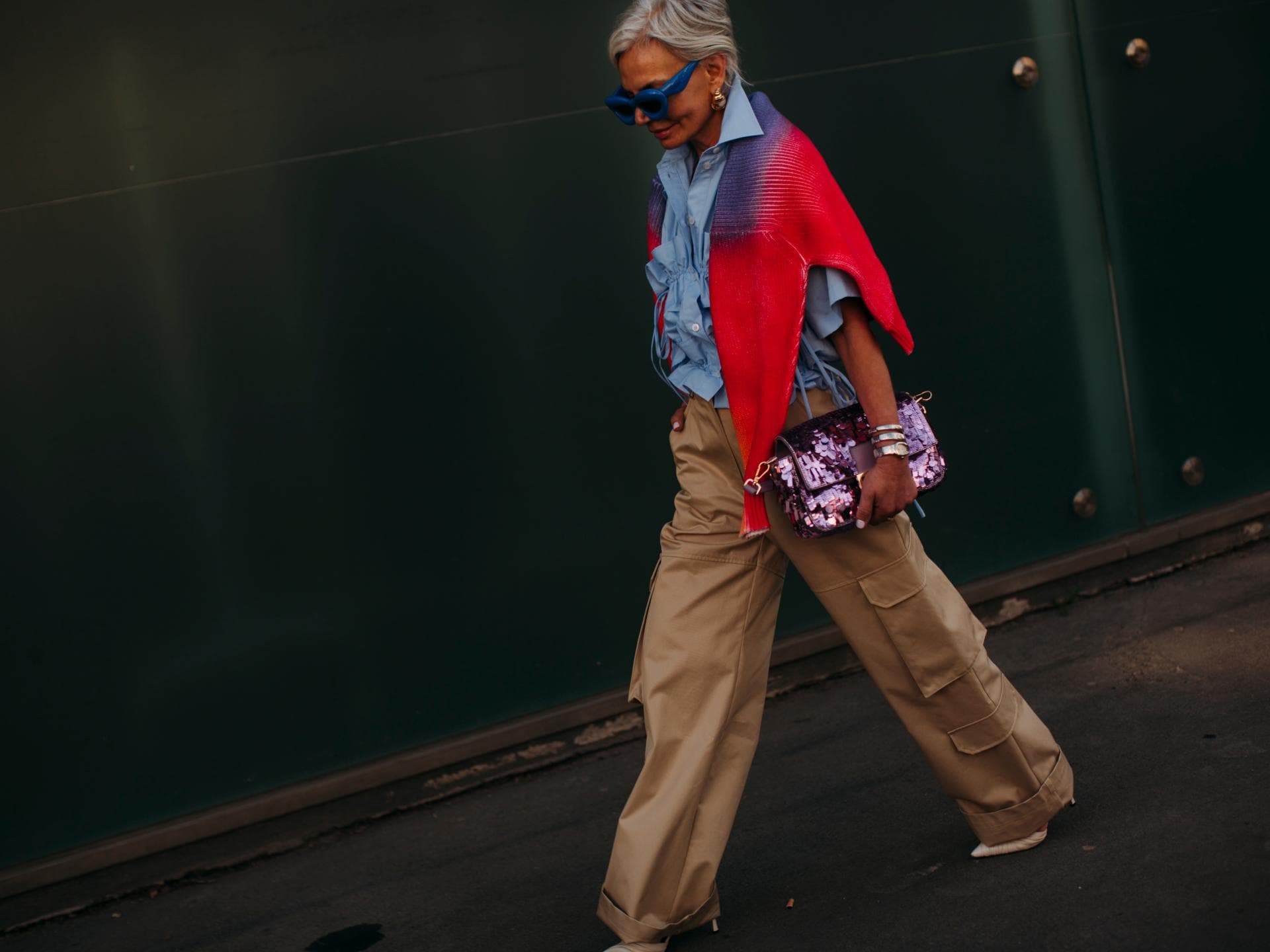 Frauen ab 60: Dieser Styling-Trick schummelt euch jünger Grece Ghanem